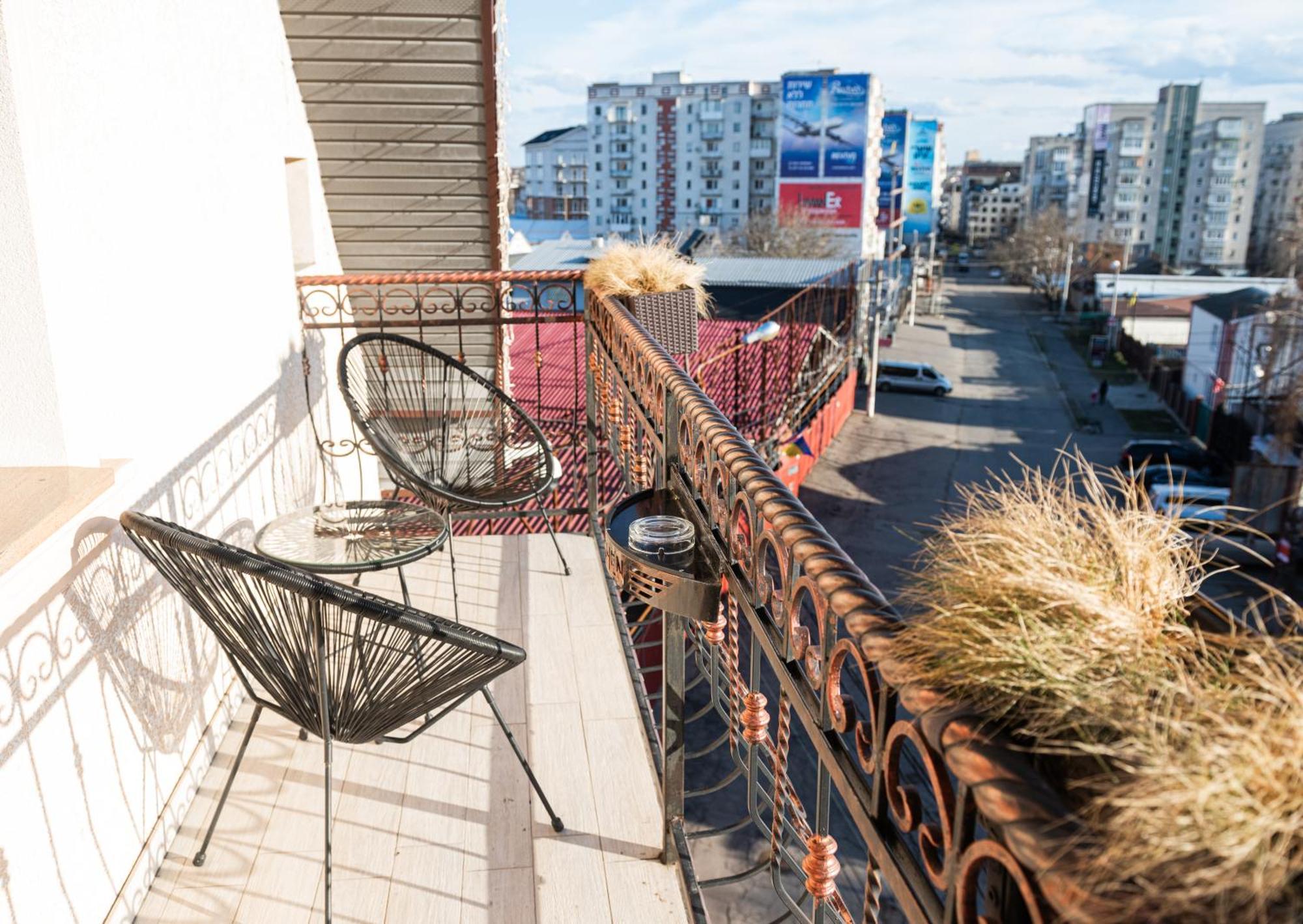 Hoshen Hotel Umanʼ Eksteriør billede